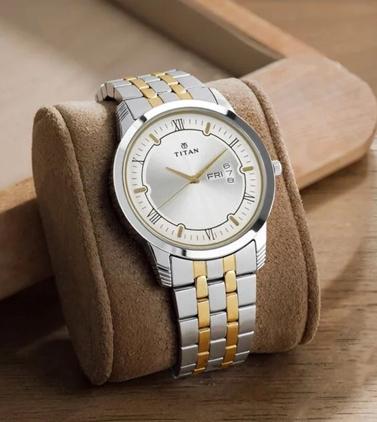 Silver Dial Stainless Steel Strap Analog Watch