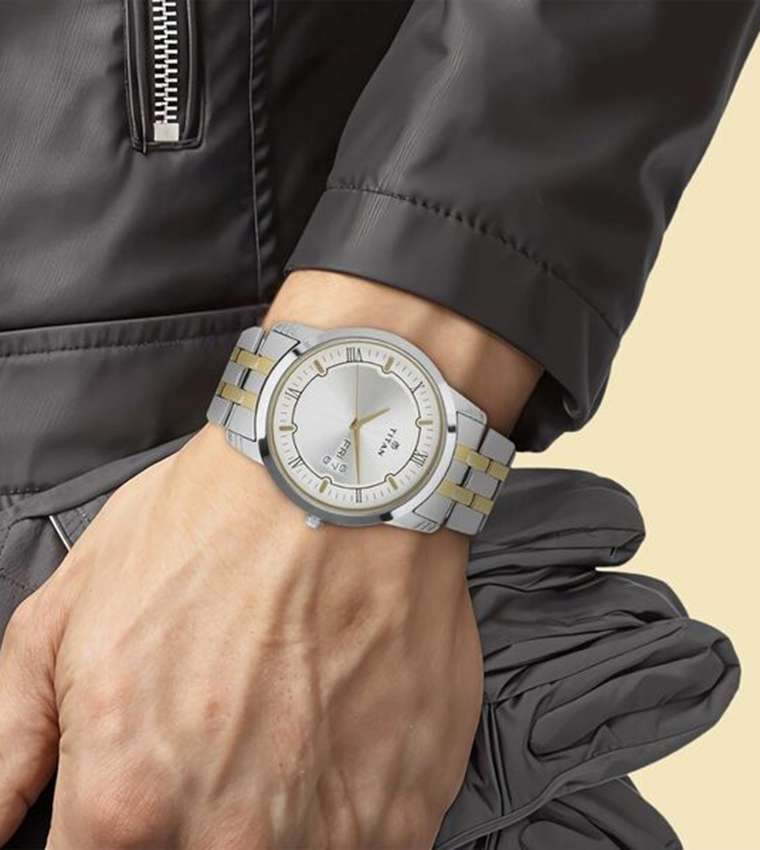 Silver Dial Stainless Steel Strap Analog Watch