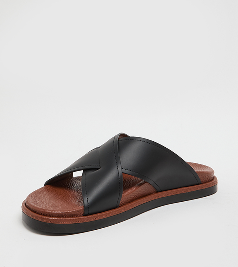 Textured Arabic Sandals