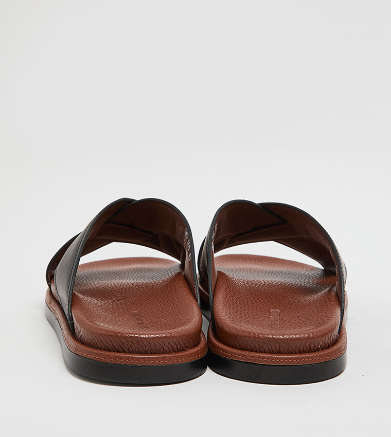 Textured Arabic Sandals