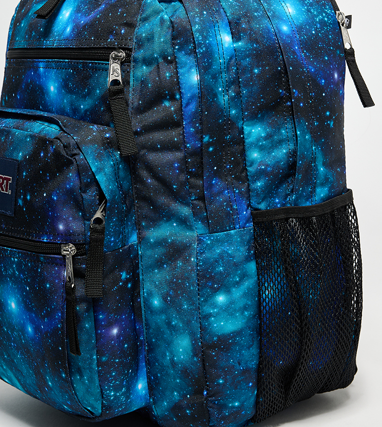 شنطة ظهر بجيب أمامي وطبعة 