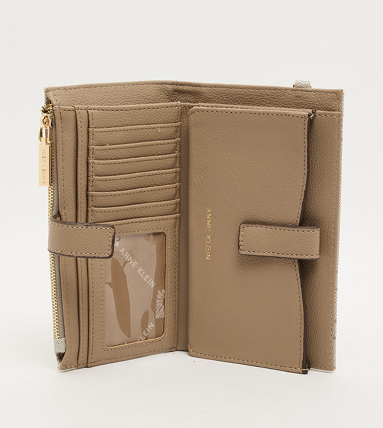 Logo Detail Zip Closure Wristlet