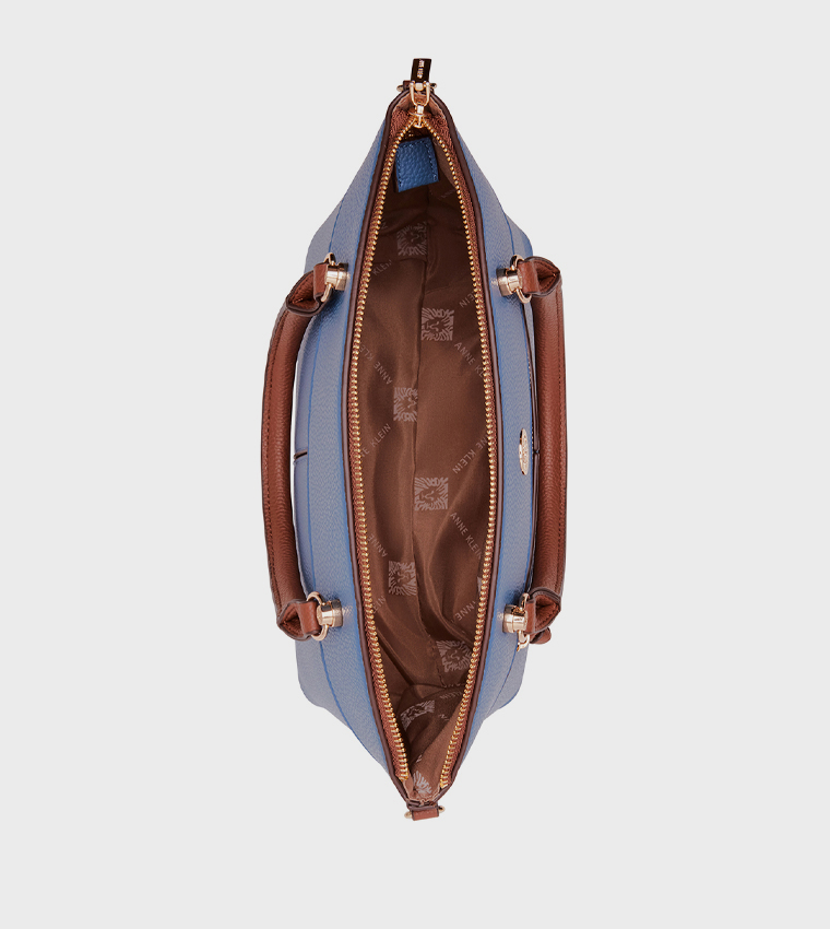 شنطة ساتشيل 