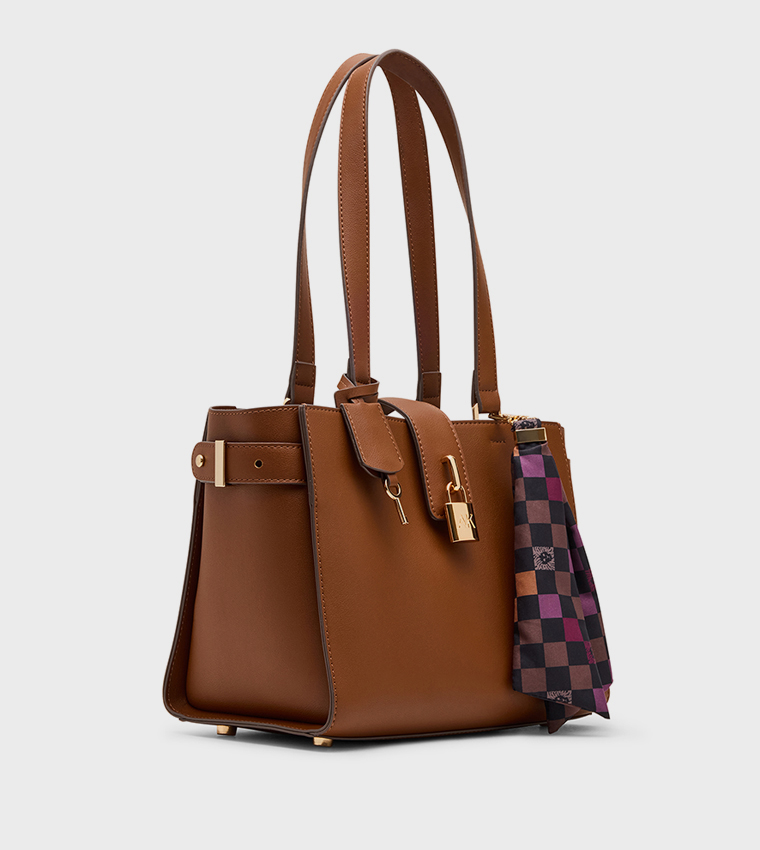 شنطة توت بوشاح 