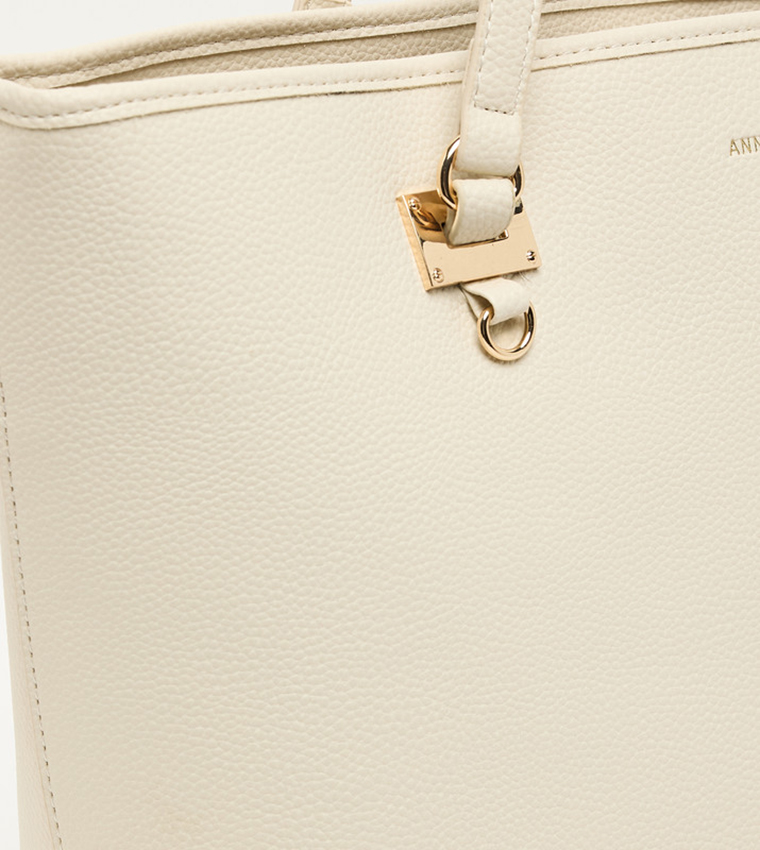 Textured Zip Closure Tote Bag