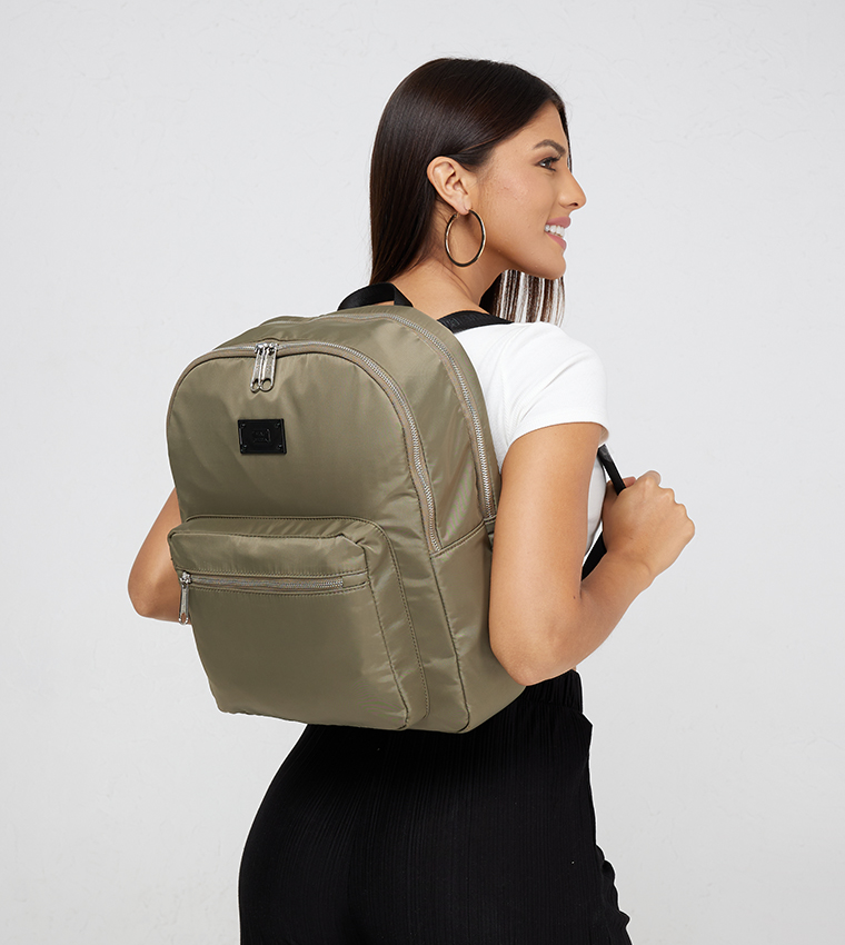 BPENDY Metal Accent Zip Around Backpack