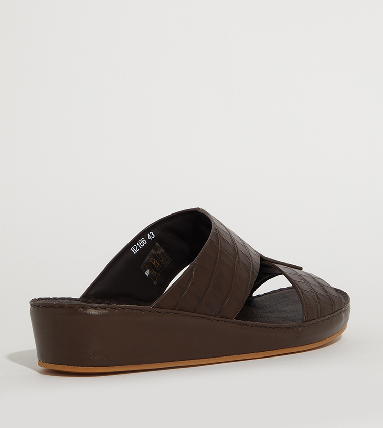 HASSAN Textured Arabic Sandals