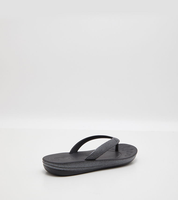 Textured Flip-Flops