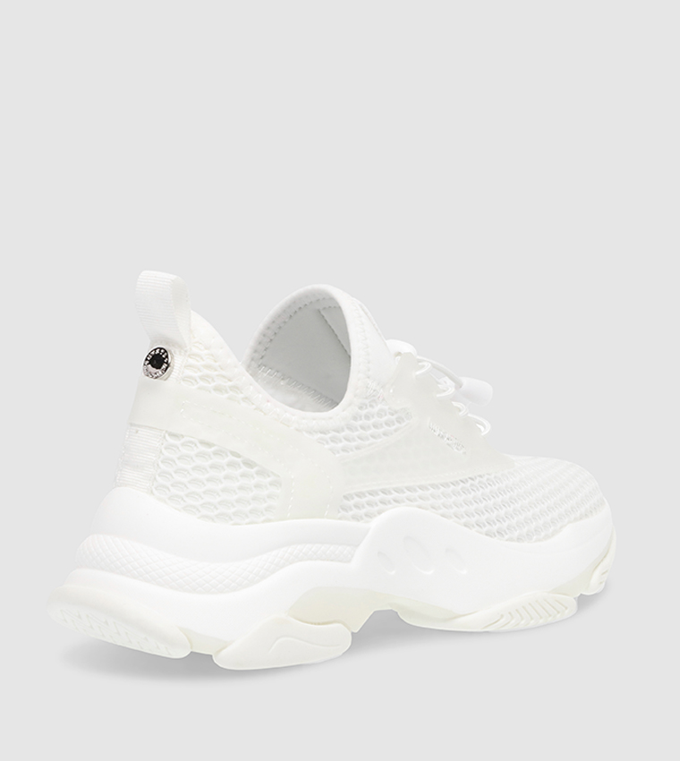 حذاء رياضي برباط