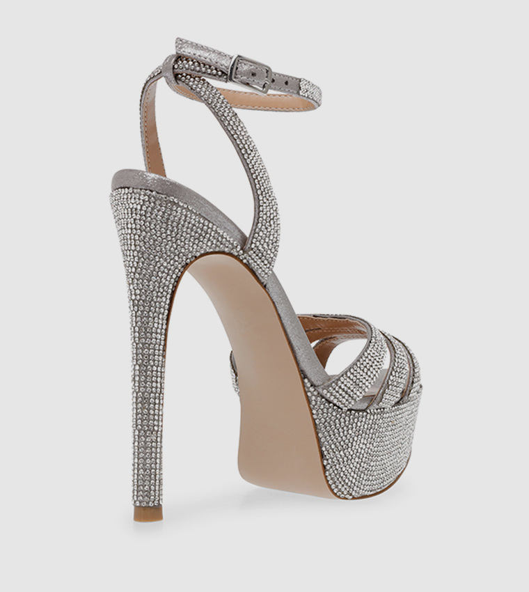 صندل بكعب رفيع