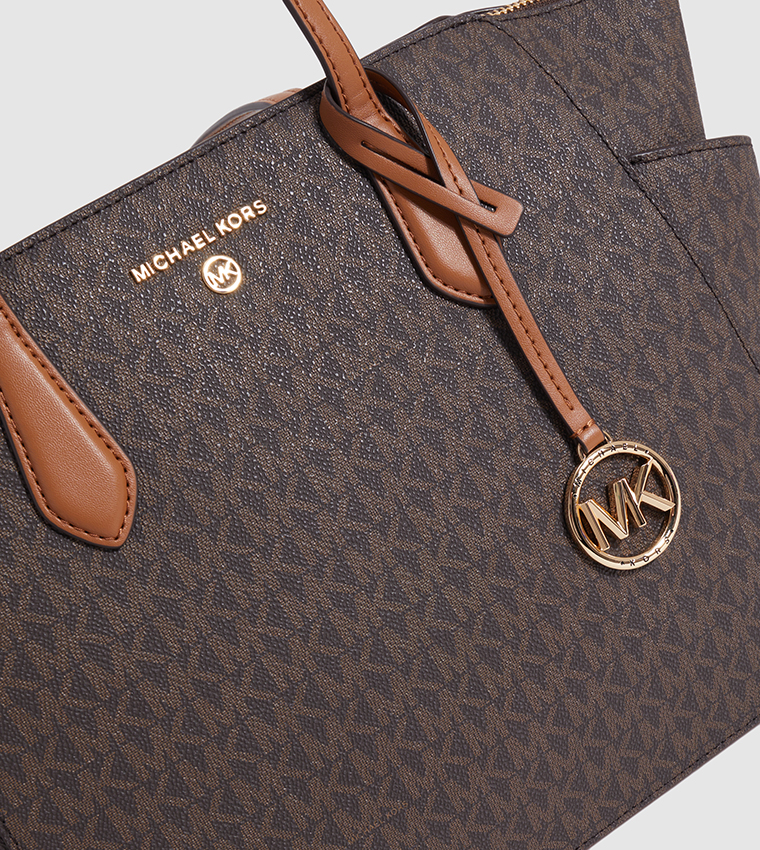 حقيبة توت بنقشة مونوغرام