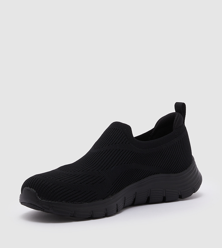 حذاء مشي بمقدمة دائرية 