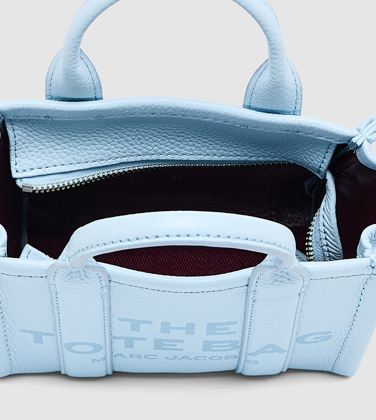 Textured Zip-Closure Tote Bag