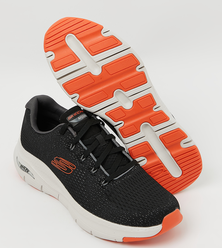 ARCH FIT Running Shoes 