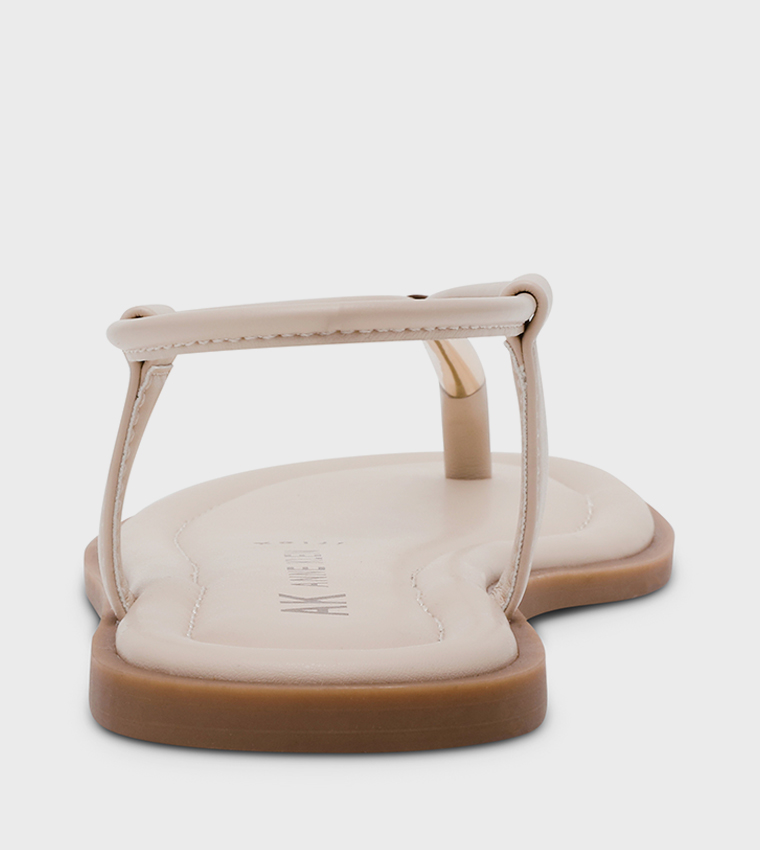 آن كلاين  الصنادل المسطحة - بيج Flat Sandals