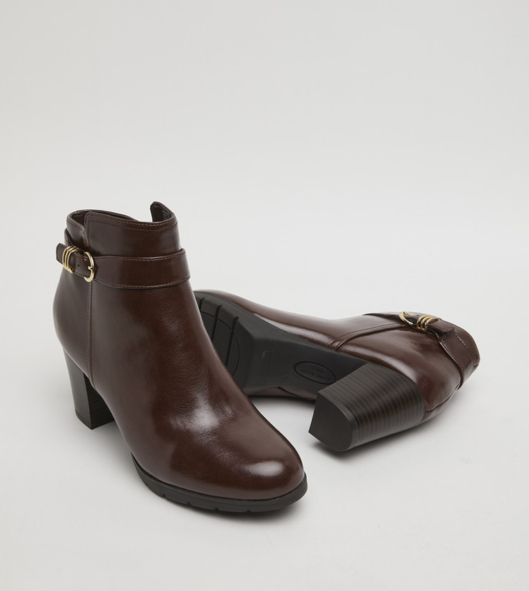 RUMO Block Heel Ankle Boots
