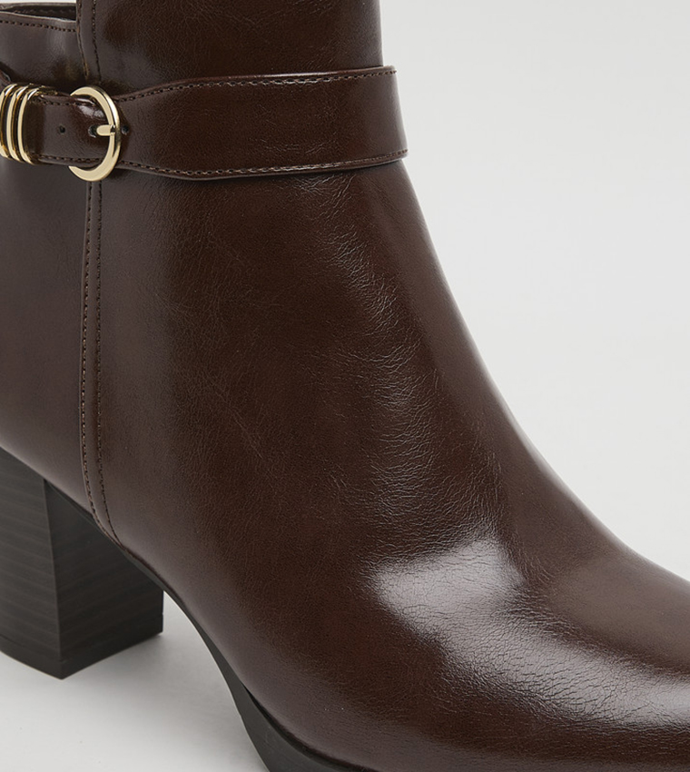 RUMO Block Heel Ankle Boots