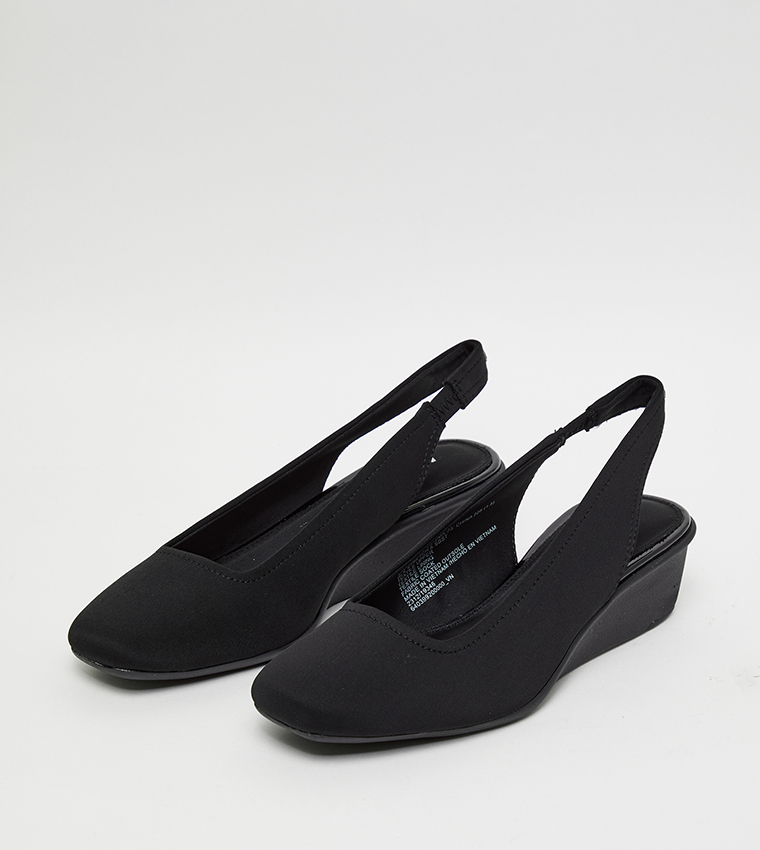 WITTY Solid Slingback Pumps