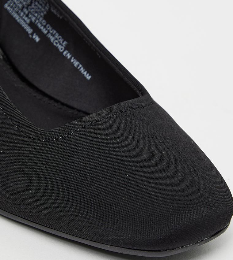 WITTY Solid Slingback Pumps