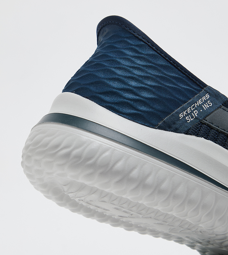 DELSON 3.0 - ROTH Logo Detail Knitted Shoes