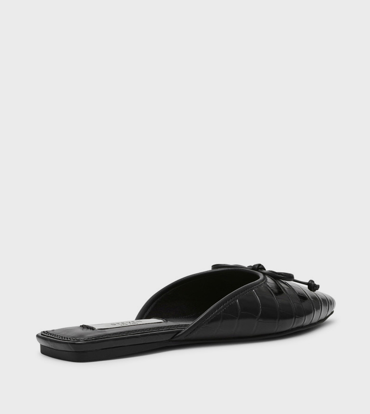 CALANDRA Textured Flat Shoes