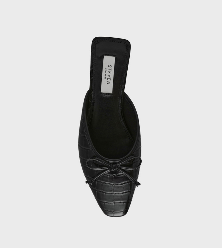 CALANDRA Textured Flat Shoes