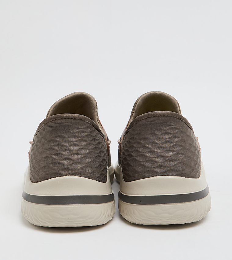 DELSON 3.0 Logo Detail Knitted Shoes