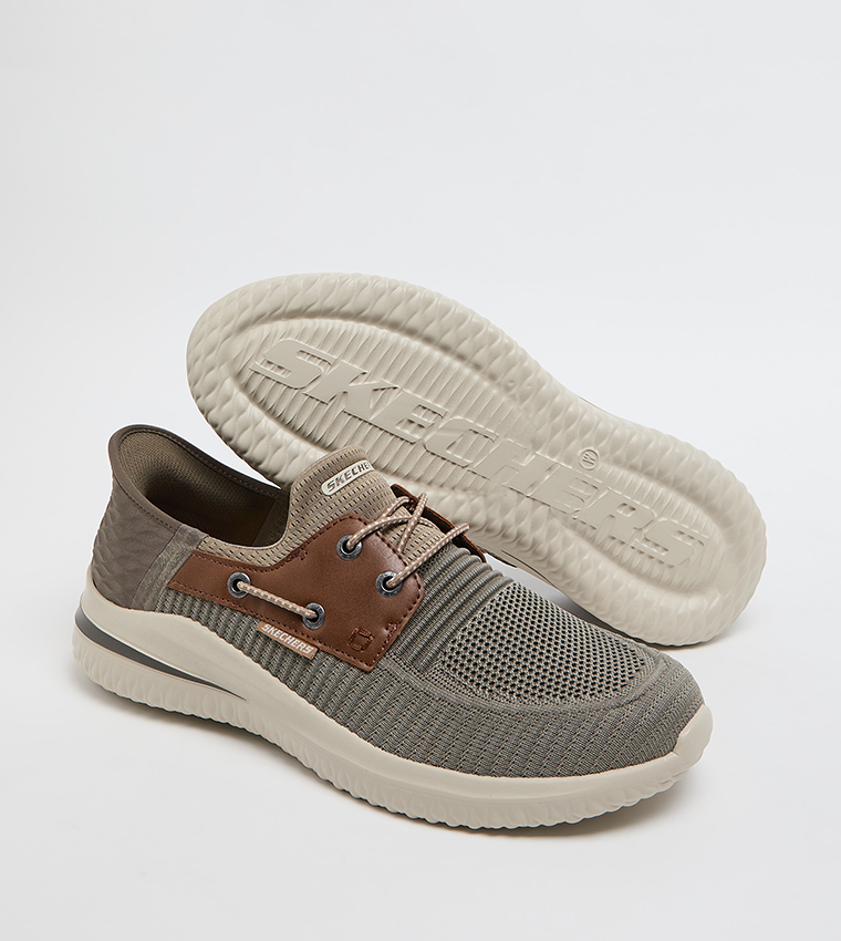 DELSON 3.0 Logo Detail Knitted Shoes