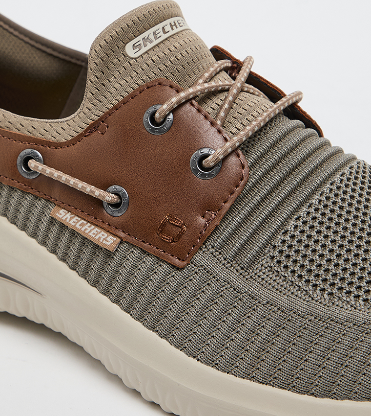 DELSON 3.0 Logo Detail Knitted Shoes