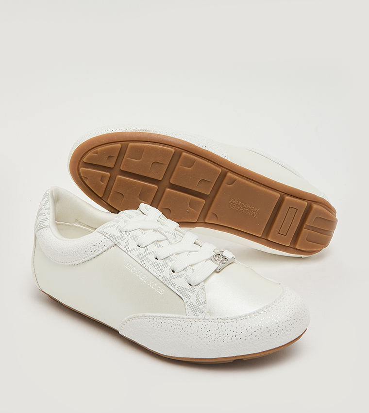 SUSIE Round Toe Lace-Up Sneakers