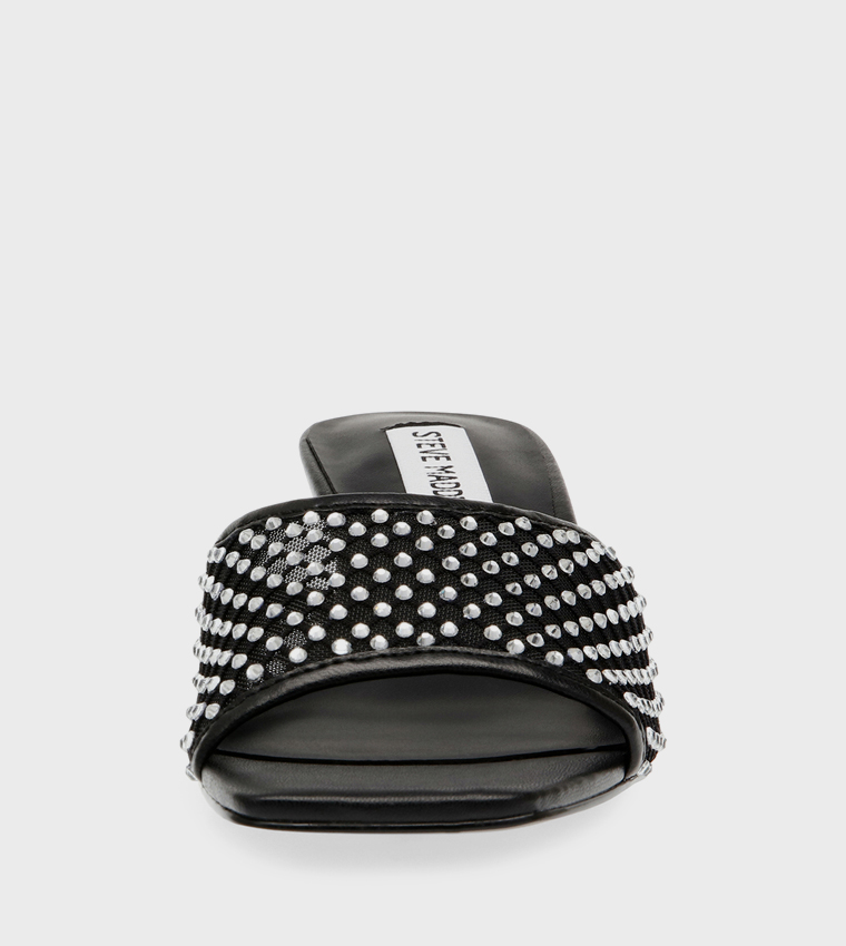 صندل مزخرف بكعب منخفض  