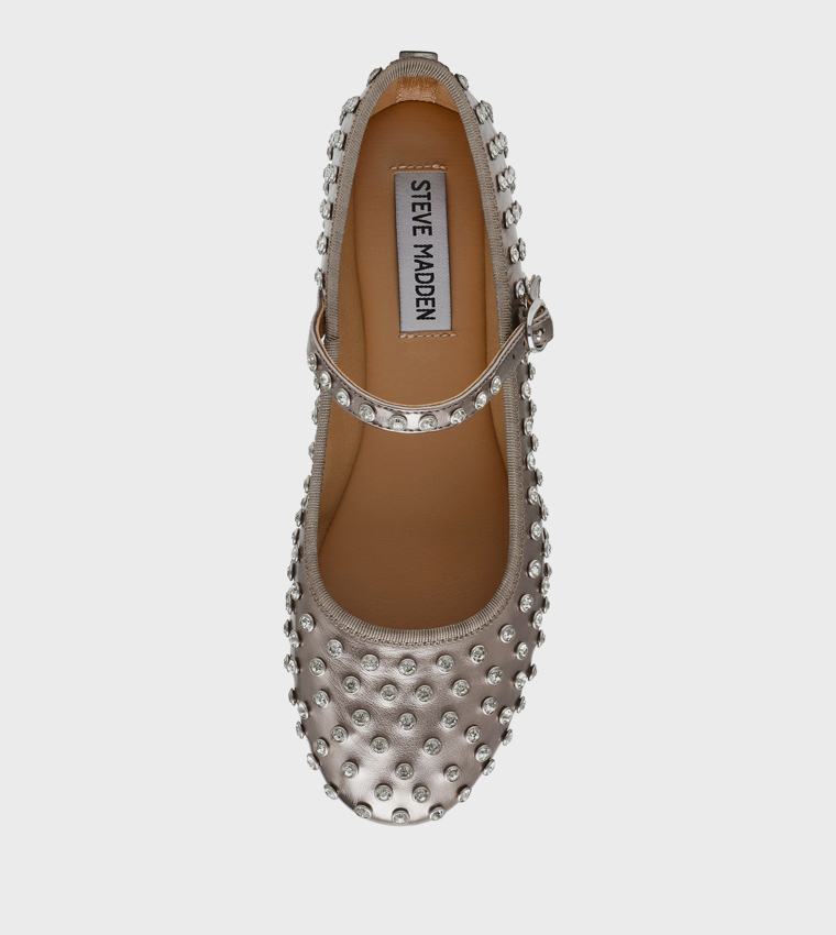 حذاء ماري جين مزين