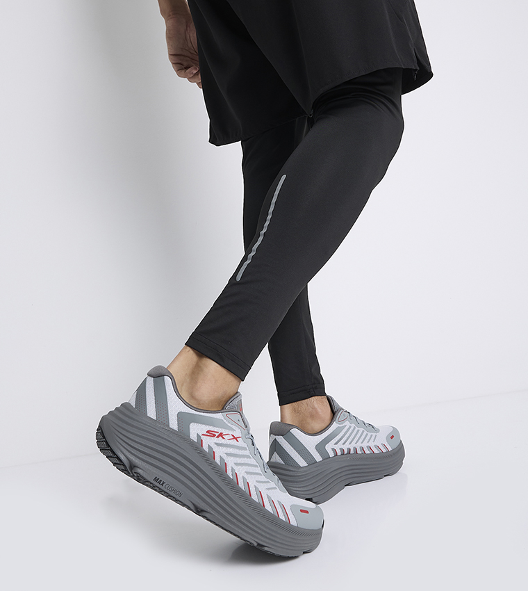 MAX CUSHIONING ENDEAVOUR Running Shoes
