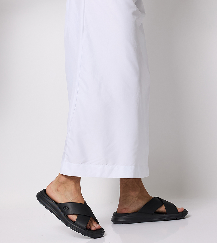 Relaxed Fit Arabic Sandals