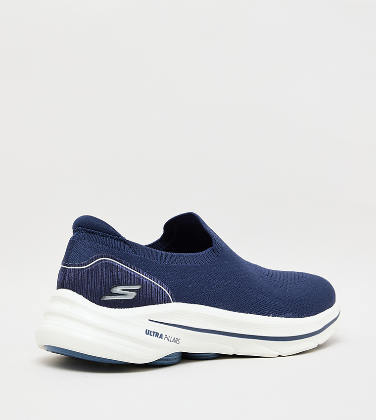 GO WALK 8 Slip-On Shoes
