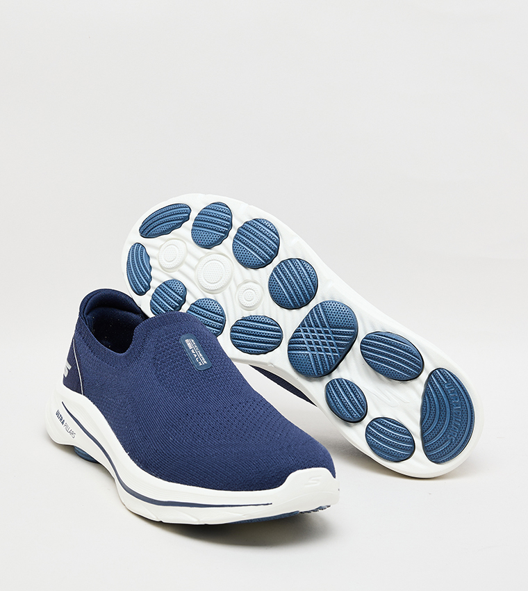 GO WALK 8 Slip-On Shoes