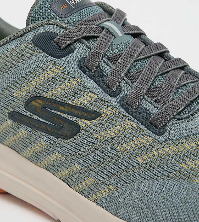 حذاء جو ووك 8 بشعار ورباط