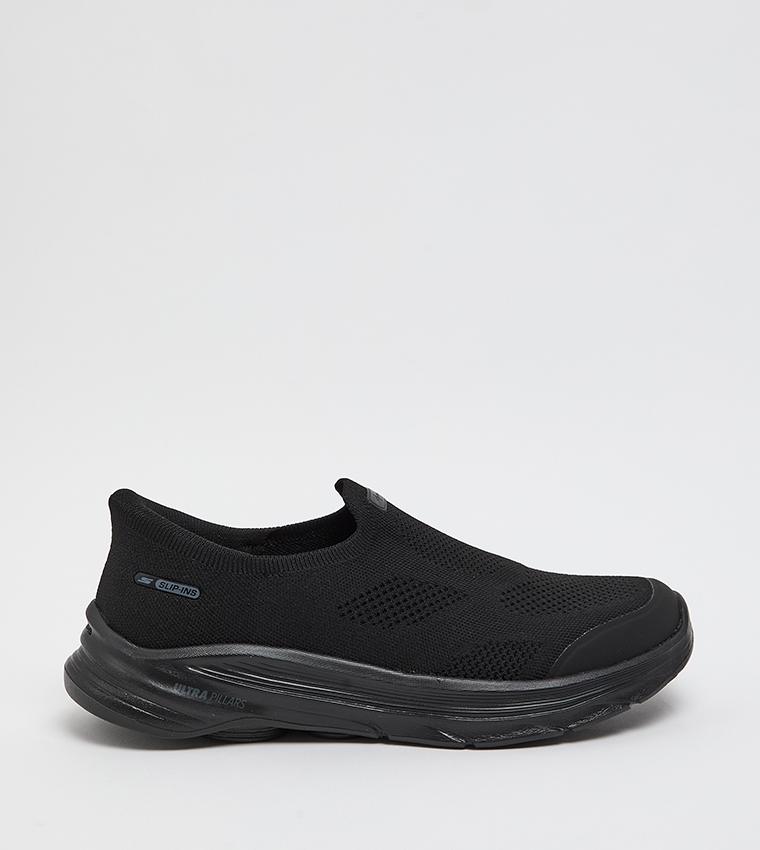 GO WALK 8 Slip-On Shoes