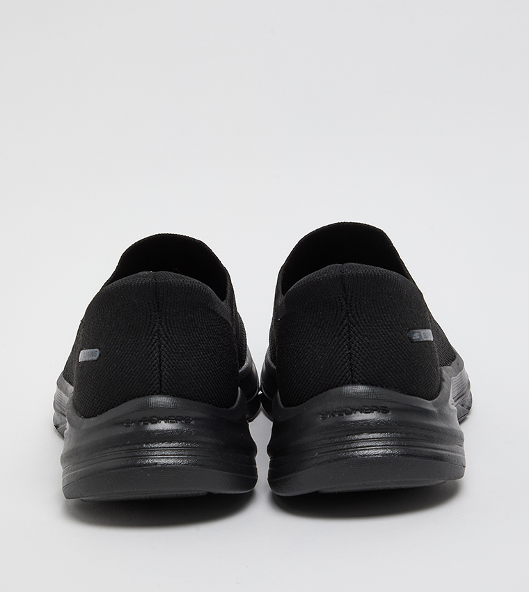 GO WALK 8 Slip-On Shoes
