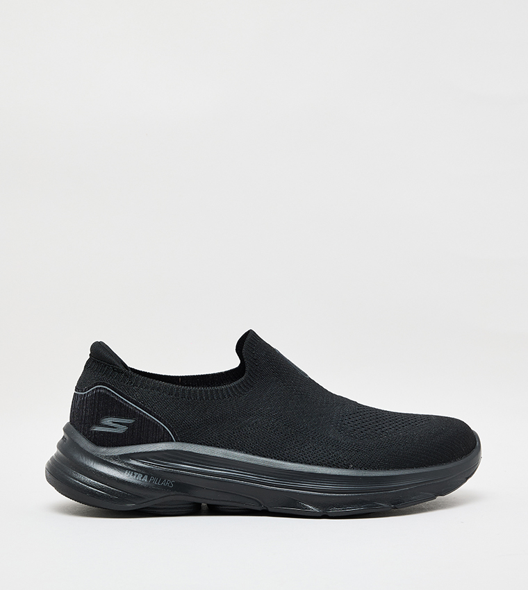 GO WALK 8 Slip-On Shoes