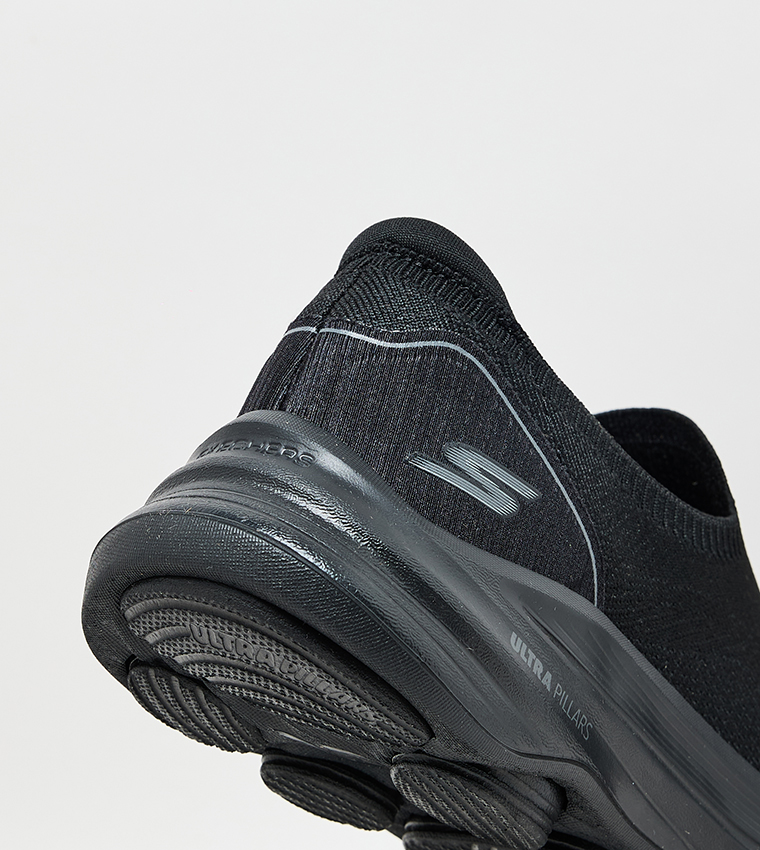 GO WALK 8 Slip-On Shoes