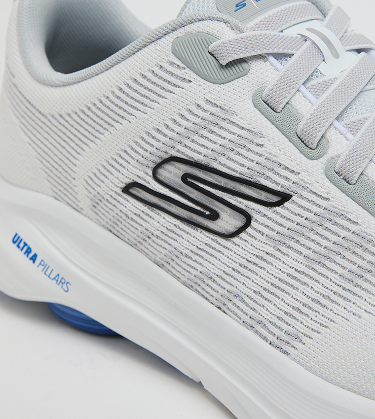 GO WALK 8 Logo Detail Lace-Up Shoes