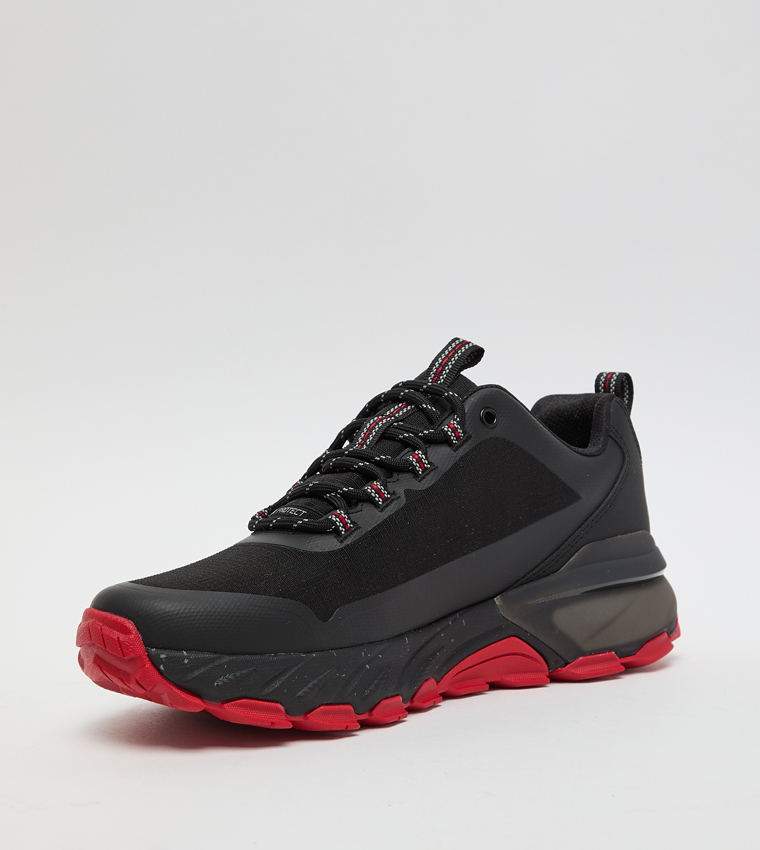 MAX PROTECT Textured Lace-Up Shoes