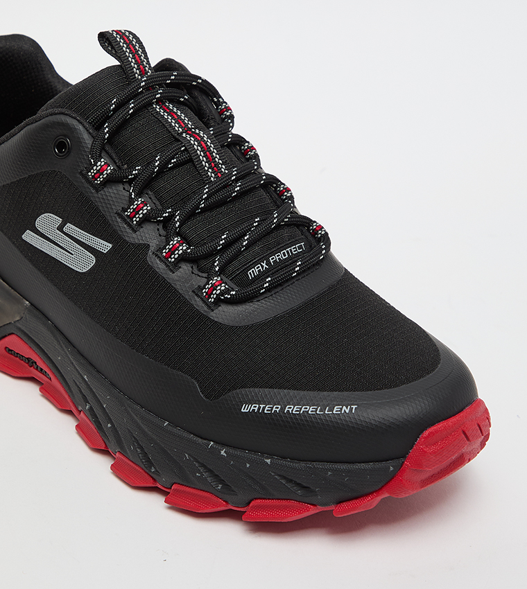 MAX PROTECT Textured Lace-Up Shoes