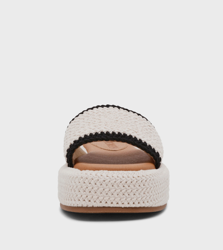 صندل بيتشي دبليو فلاتفورم كروشيه