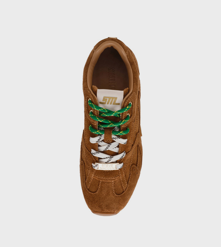 سنيكرز برقبة قصيرة 