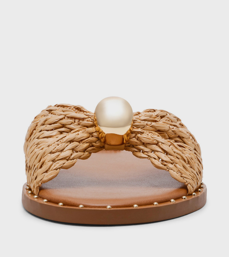 ستيف مادن  الصنادل المسطحة - بيج Flat Sandals