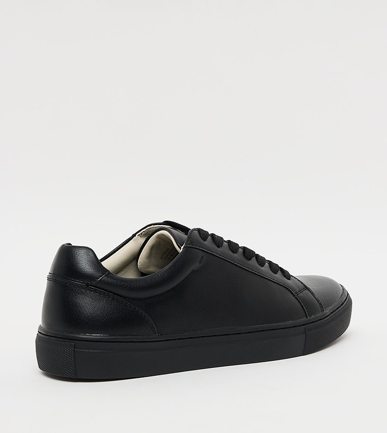 Steve Madden  Low Top - BLACK Low Top