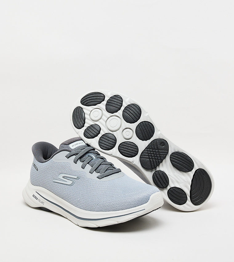 GO WALK 8 Slip-On Shoes