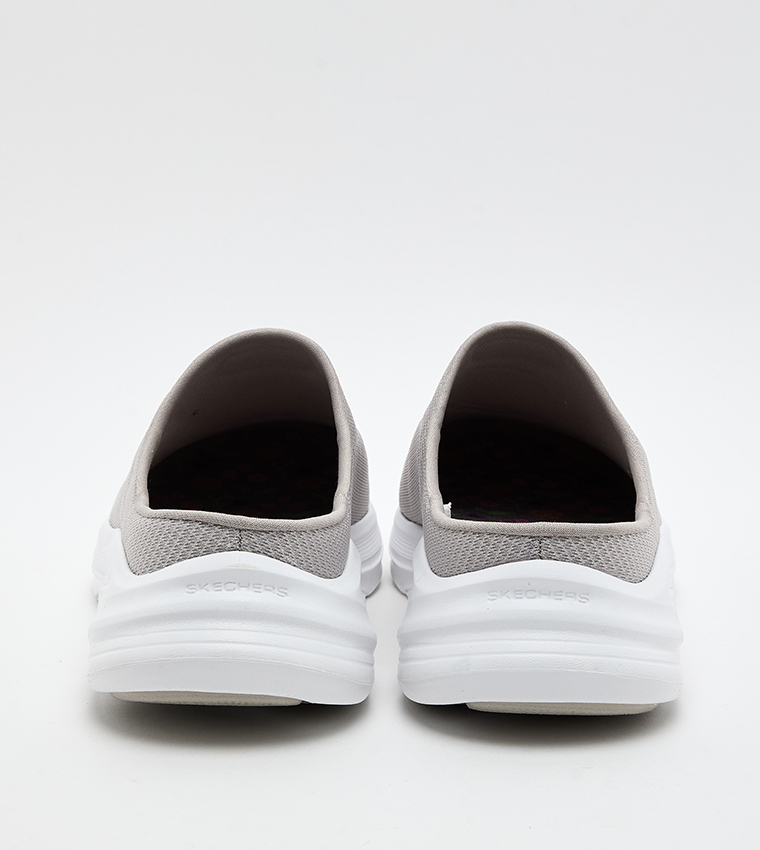 GO WALK 8 Logo Detail Slip-On Shoes